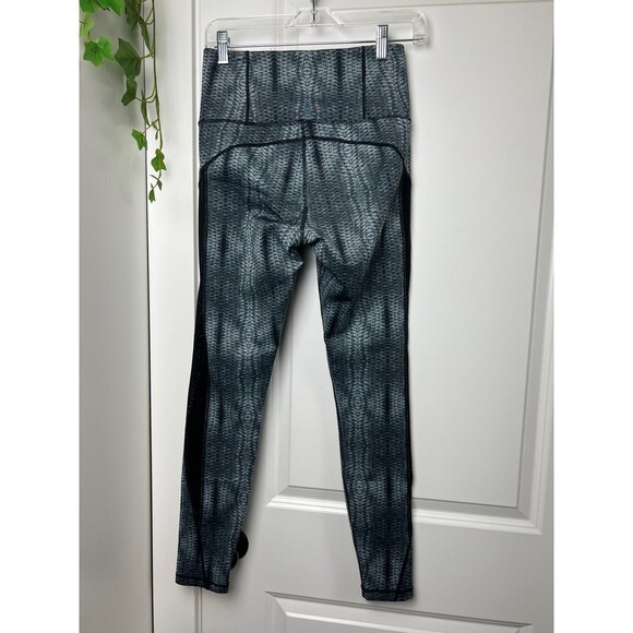 Aurum Snakeskin Print High Waisted Tights Size small/ petit - Picture 2 of 9